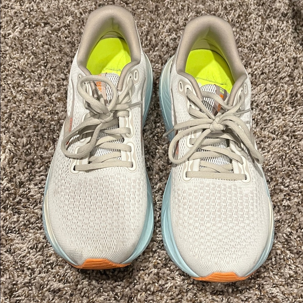 Brooks Women's Athletic Shoes - White and Orange